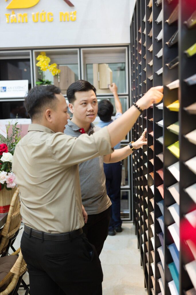 Những vật liệu được trưng bày tại Showroom giúp khách hàng hình dung rõ nhất vật liệu sẽ được sử dụng trong không gian sống