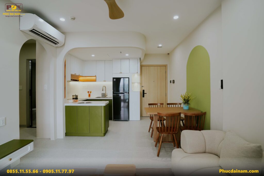 Không gian phòng bếp trong căn hộ của chị Tuyết