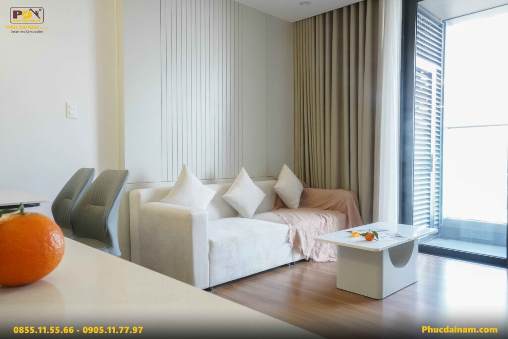 Hình ảnh nội thất phòng khách trong căn hộ Sun Cosmo Đà Nẵng của chị Minh