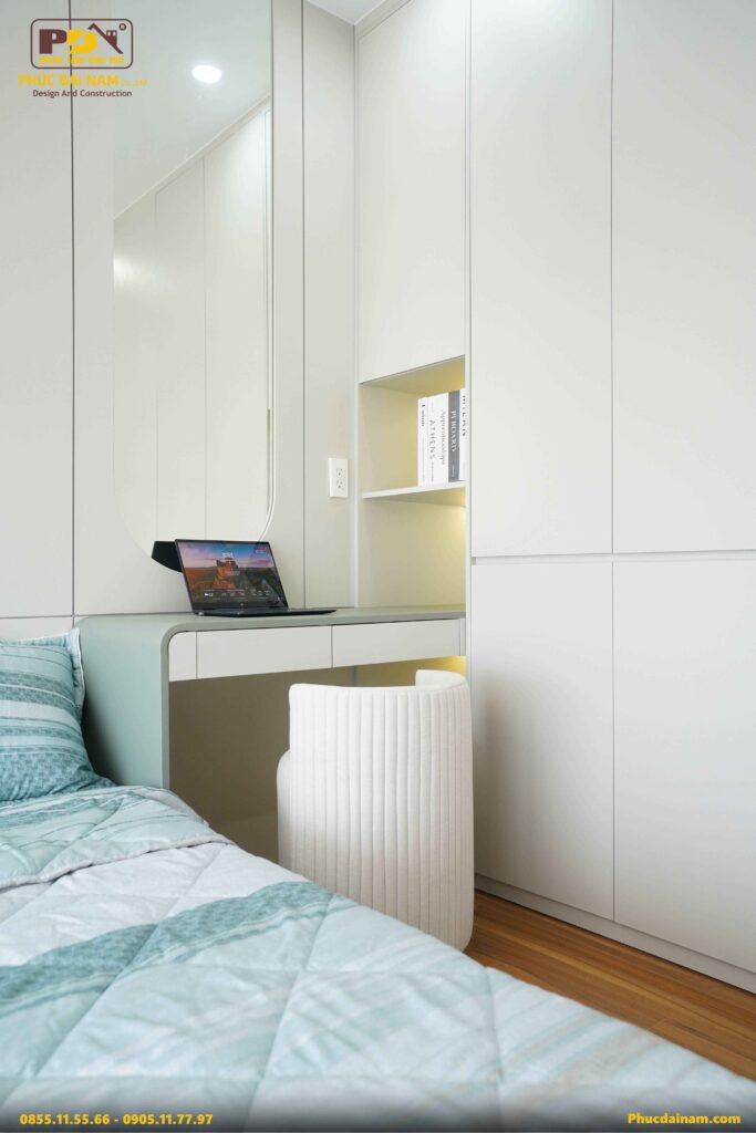 Không gian phòng ngủ Master trong căn hộ 1Br+ Sun Cosmo Đà Nẵng của chị Minh